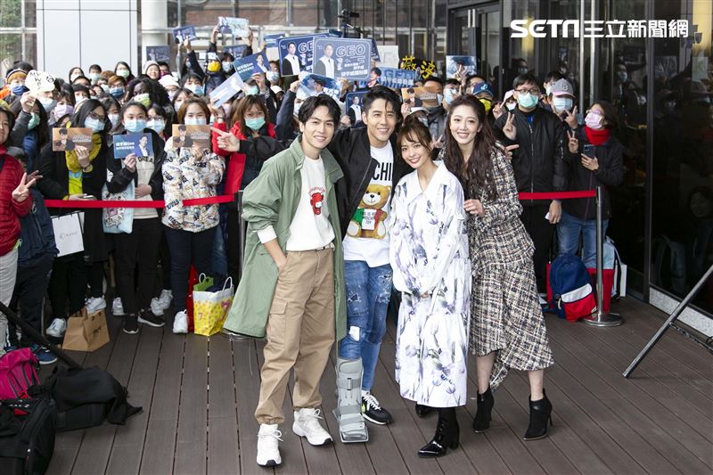 胡宇威、葉星辰、黃薇渟、林孫煜豪出席王牌辯護人粉絲見面會。（圖／記者楊澍攝影）