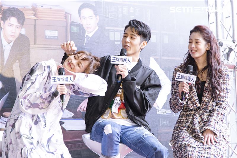 胡宇威、葉星辰、黃薇渟、林孫煜豪出席王牌辯護人粉絲見面會。（圖／記者楊澍攝影）