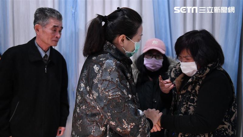 花縣警追匪猝死！徐榛蔚親赴慰問遺眷