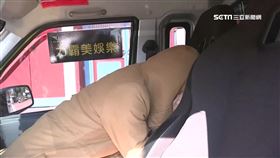 獨／揭密鋼管舞者「後台」！吃、喝、換裝全在這小小空間