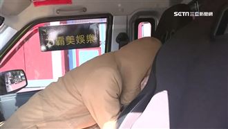 台上超辣！揭密鋼管舞者「小小後台」