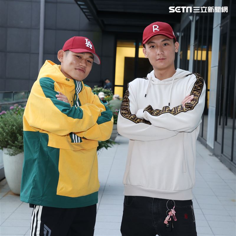 阿倉、屁辰三立新聞網專訪。（記者邱榮吉/攝影）