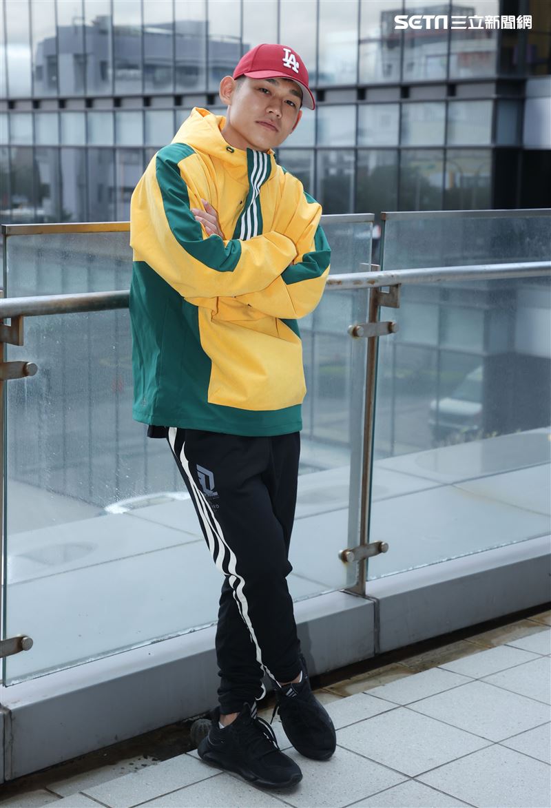 阿倉、屁辰三立新聞網專訪。（記者邱榮吉/攝影）