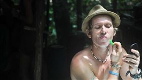 刮鬍子 （示意圖／翻攝自shutterstock）