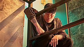 ▲（圖／翻攝自《抓住救命稻草的野獸們》劇照）裴振雄（배진웅）突然把Instagram轉成非公開