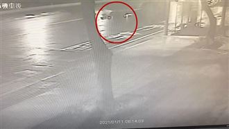 保全遭撞輾枉死　11車駛過無人伸援