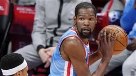 ▲「KD」杜蘭特（Kevin Durant）後場運球到前場爆扣。（圖／美聯社／達志影像）