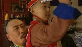 康熙第一眼見到乾隆就非常喜歡。（圖／翻攝自百度百科）