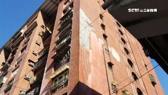 老國宅下「磁磚雨」　老婦路過遭砸傷