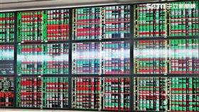 台股　股市　股票　開盤　證券行　號子（圖／記者戴玉翔攝影）