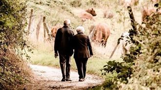 7旬老夫妻接外送籌醫藥費　網友們1舉暖哭