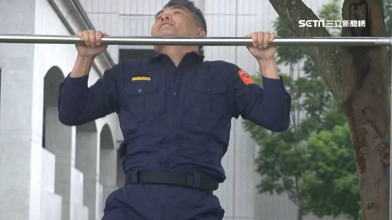 12下單槓PK　警界分局長也來挑戰