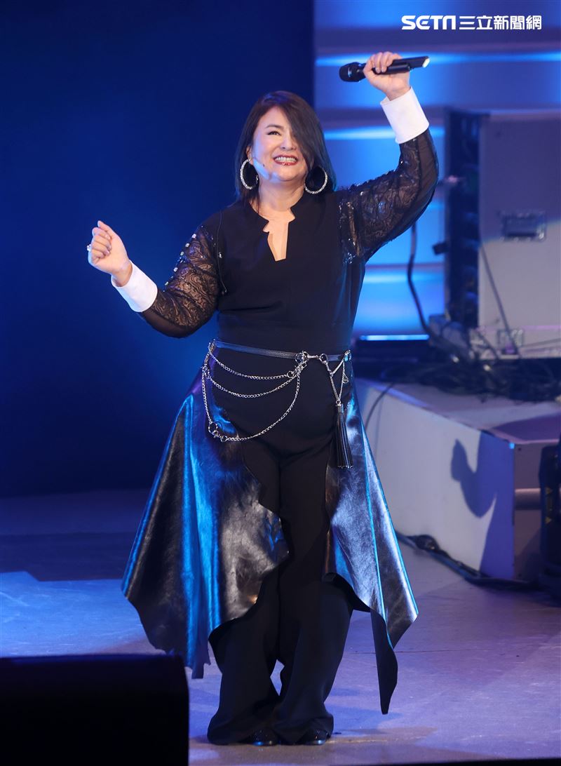 裘海正愛我和我愛的人「2021巡迴演唱會」。（記者邱榮吉/攝影）