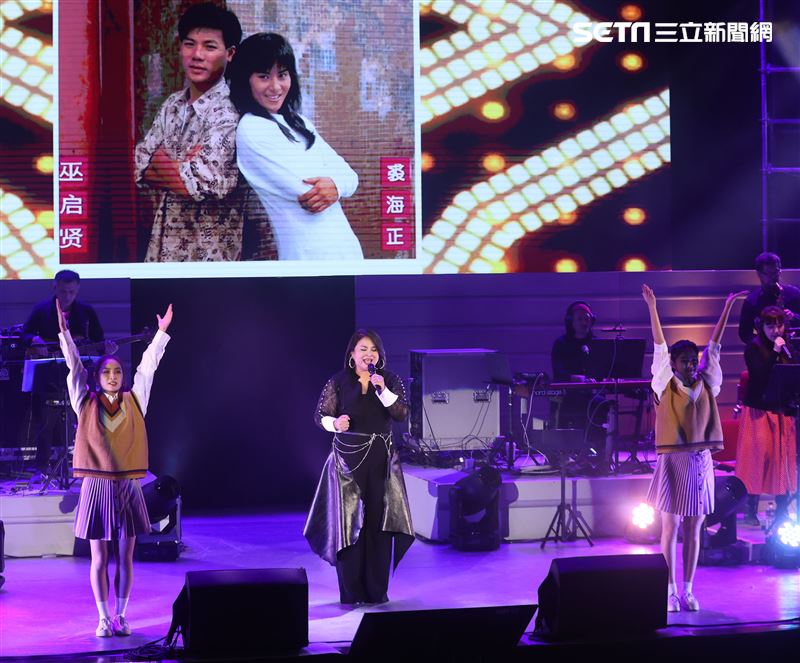 裘海正愛我和我愛的人「2021巡迴演唱會」。（記者邱榮吉/攝影）