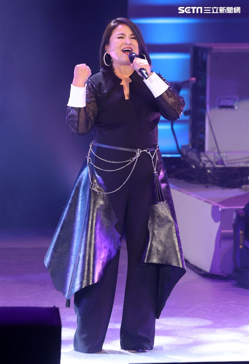 裘海正愛我和我愛的人「2021巡迴演唱會」。（記者邱榮吉/攝影）