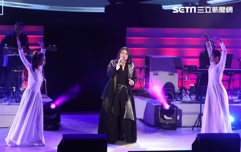 裘海正愛我和我愛的人「2021巡迴演唱會」。（記者邱榮吉/攝影）