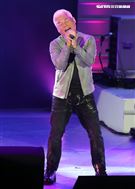 巫啟賢出席裘海正愛我和我愛的人「2021巡迴演唱會」的嘉賓。（記者邱榮吉/攝影）