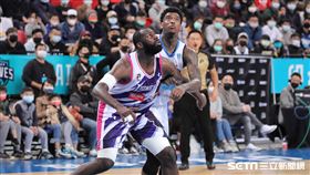 ▲攻城獅洋將雷特和賈西亞卡位。（圖／記者劉彥池攝影）