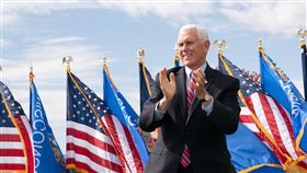 彭斯呼籲拜登政府不要對中國掉以輕心。（圖／翻攝自Mike Pence臉書）

https://www.facebook.com/mikepence/photos/10158164279072862