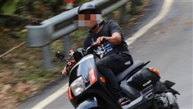 5寶爸，改車，罰單。(圖／翻攝畫面)