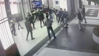 酒客鬧事見同警長　嗆1句下場曝光