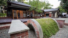 日式宿舍群改建　台灣文學基地開幕（2）位於濟南路與齊東街之間的日式宿舍群，是台北市目前保存最為完整的日式宿舍建物，包含本來由台灣文學館經營的齊東詩舍，擴充成「台灣文學基地」，18日開幕，園區內保留二戰時期的防空洞。中央社記者裴禛攝　110年1月18日