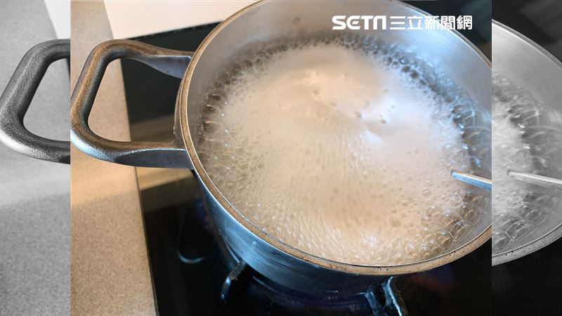 煮水餃老是冒白泡溢鍋　專家教放湯匙
