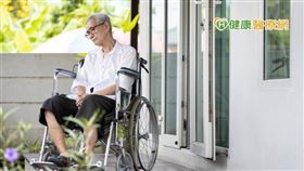 事實上，部分患者在第一次中風時，症狀算是輕微，當二度中風發生，「失能、肢體殘障更嚴重，病人心情就很不好！」。