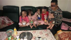 台中年輕5寶爸，公寓，合照，孩子。(圖／台中行善團提供)