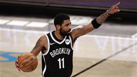 挺社會正義！厄文買房送佛洛伊德遺孤
NBA,布魯克林籃網,Kyrie Irving,George Floyd,社會正義
美聯社／達志影像
