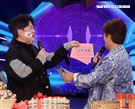周華健上「綜藝大熱門」為演唱會宣傳。（記者邱榮吉/攝影）