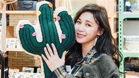 陳筱蕾腦瘤開刀後，嘴巴歪一邊，復健中。(翻攝臉書)