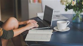 書桌、辦公桌。圖/翻攝自pixabay