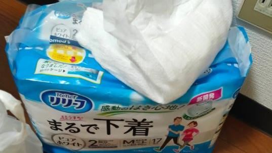 他實測穿「紙尿褲」尿尿！超慘下場曝