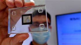 中國晶片缺貨漲價潮持續　引發廠商恐慌性下單全球晶片大缺，中國受創最重。據陸媒19日報導，中國晶片的缺貨漲價潮迄今沒有緩解的跡象，還引發廠商恐慌性下單。（中新社資料照）中央社　110年1月19日