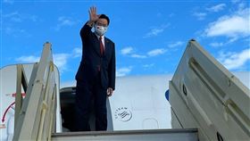 外交部長吳釗燮今（20）日上午以總統特使身分前往帛琉。（圖／外交部提供）