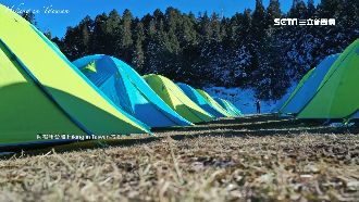 17頂帳篷占湖畔　山友批據地為王