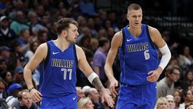 影／波神歸位！聯手大三元金童屠溜馬
NBA,達拉斯獨行俠,Luka Doncic,Kristaps Porzingis,大三元
美聯社／達志影像
