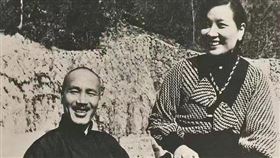 宋美齡在蔣介石葬禮遲到１小時。（圖／翻攝自百度百科）