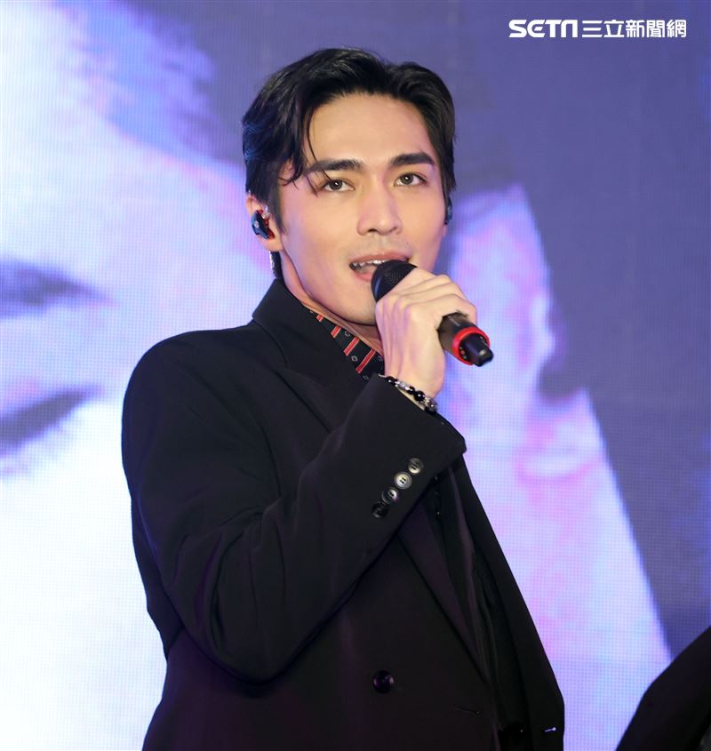 王振諾出道記者會。（記者邱榮吉/攝影）