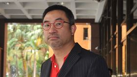 涉恐嚇罪遭訴　蔡伯府出庭（2）前寒舍餐飲董事長蔡伯府（前）涉恐嚇罪案，台北地方法院30日開庭審理，蔡伯府親自出庭應訊。中央社記者張皓安攝　107年5月30日