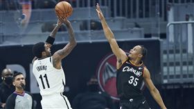 ▲厄文（Kyrie Irving）飆38分，籃網連2戰輸騎士。（圖／美聯社／達志影像）