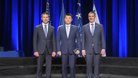 ▲韓裔美籍趙戴維(中)成為拜登總統的第一號貼身保鑣。（圖／翻攝自美國homeland security國土安全部官網）