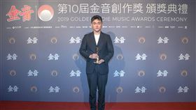 金音大黑馬知更組團「hue」推出第1號作品《hue》。（圖／福茂唱片提供）