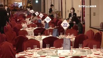 比科技業狂！這公司尾牙普發一人一台筆電