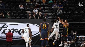 ▲柯瑞（Stephen Curry）三分進球數超越米勒（Reggie Miller）。（圖／翻攝自勇士推特）