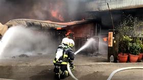 大雅木材工廠火警 甲苯 塑膠 黑煙