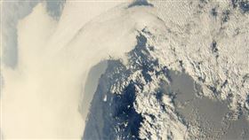 日籍太空人（野口聰一）拍下台灣被雲海圍繞　網一看激動（圖／翻攝自野口聰一推特）