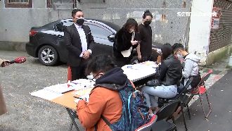 保險員擺攤賣神單　4小時賣逾百張單