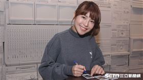 中信兄弟啦啦隊隊長壯壯接受三立新聞網專訪 圖／記者林敬旻攝